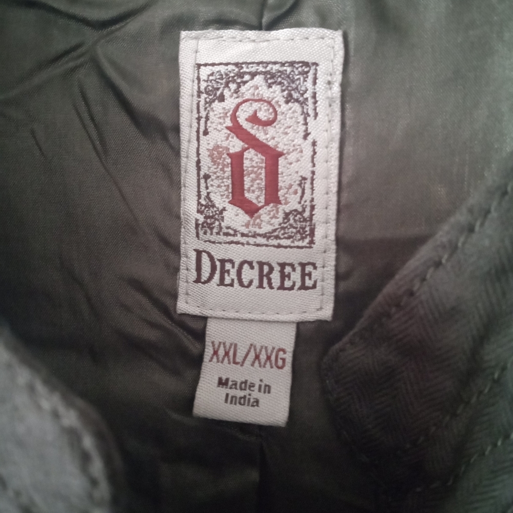 DECREE - Picture 2 of 4